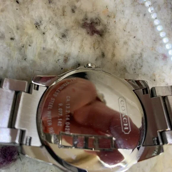 Coach Women's BOYFRIEND STYLE stainless steel bracelet watch Round Face LARGE